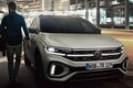 【開発大詰め】VWのベストセラーSUV「Tロック」が新型に。BEVにPHEV、スポーティな「R」も揃え26年公開
