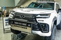 もったいない…と思うなかれ！ 最高級SUV「レクサスLX」が世界屈指のオフロードレースに参戦