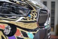BMWブランド・フレンドの香取慎吾氏　六本木アートナイト2018にてBMW 新型「X2」ラッピング・カーを公開
