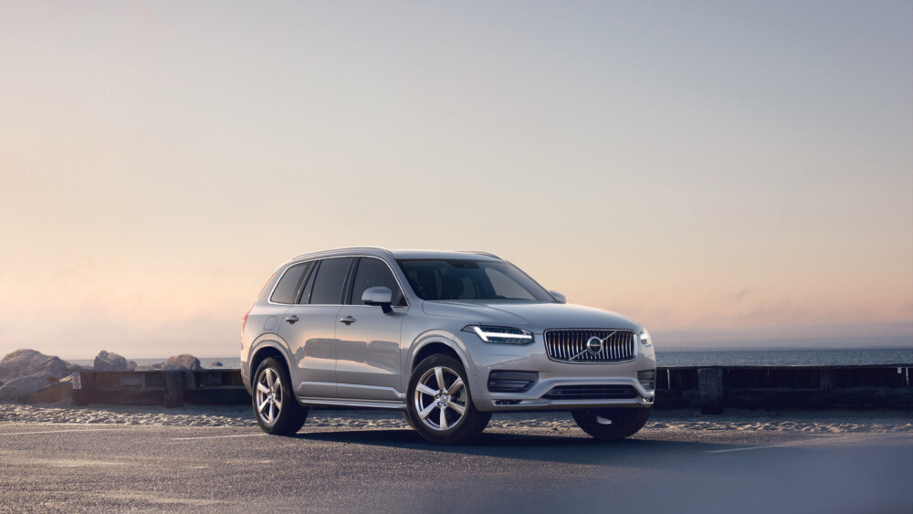 【フラッグシップSUV】　ボルボXC90　仕様変更と新価格適用　グレード名を整理しよう