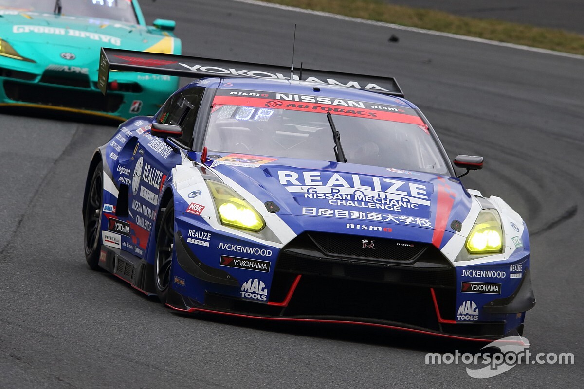 スーパーgt第5戦富士 Gt300決勝レポート 正攻法で追い上げた56号車リアライズ 日産自動車大学校 Gt Rが優勝 Motorsport Com 日本版 自動車情報サイト 新車 中古車 Carview