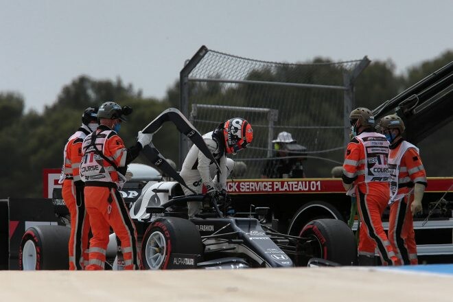 F1 Topic：ブレーキングで後れを取っていた角田。Q1で修正を試みるも「1周目にやるべきではなかった」