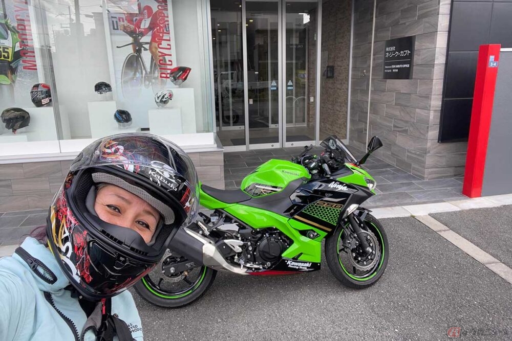 初レンタルバイクで借りた ニンジャ250 は憧れの先輩的存在 クリスさんの愛車選び バイクのニュース 自動車情報サイト 新車 中古車 Carview