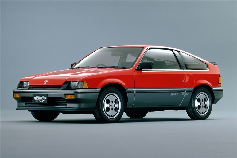 シビックRSが継承する“ホンダに集まるクルマ好き”の心を掴んだ「バラードスポーツCR-X」ってどんなクルマ？