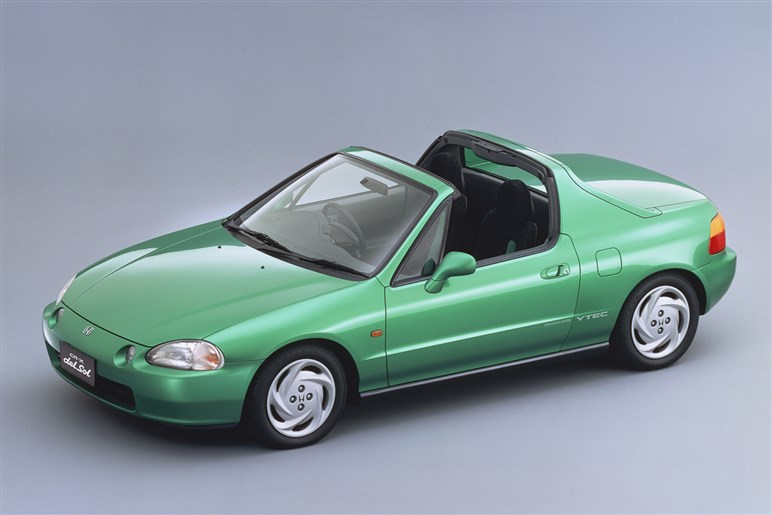 シビックRSが継承する“ホンダに集まるクルマ好き”の心を掴んだ「バラードスポーツCR-X」ってどんなクルマ？