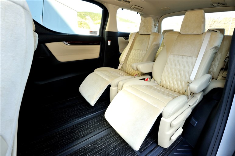 【中古車選びの基礎知識】割高な「認定中古車」を選ぶべきなのか？ ニーズに合わせて買ったほうがいい理由とは