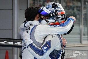 【スーパーGT】リアライズ 日産自動車大学校 GT-Rが2020年のGT300王者獲得。藤波清斗「まるで夢みたい」