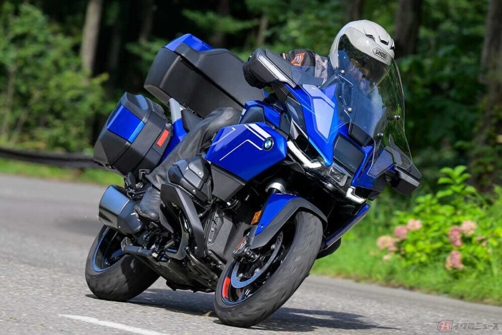 「グランドツアラーらしからぬ!?」と言いたくなるような運動性と軽快感を獲得したBMW Motorrad新型「R 1300 RT」の世界