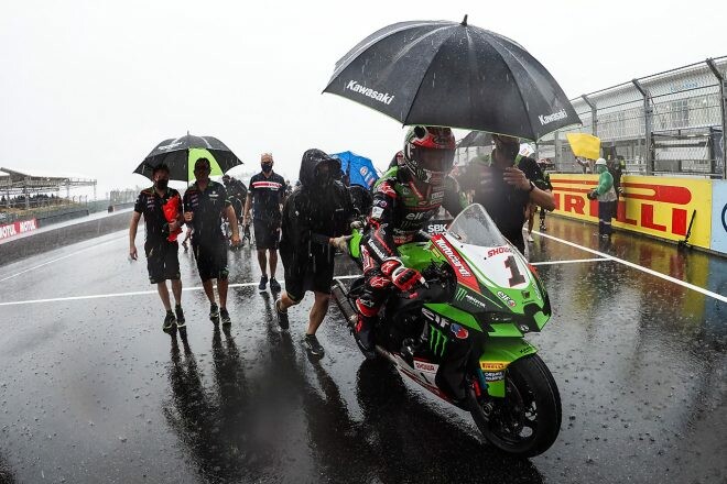 SBK第13戦インドネシア、土曜のレース1は雷雨により中止。開催スケジュールが日曜2レースに変更