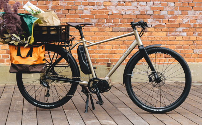 ライフスタイルに溶け込むデザインと機能性を持つ電動アシスト自転車FUJI「FARPOINT」