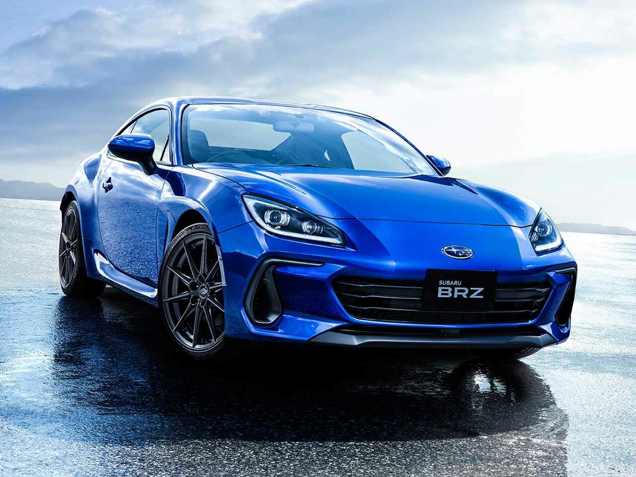 スバルが新型BRZを発表し、諸元や車両価格を正式公開。FA24型水平対向2.4Lエンジンを搭載