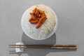 電気自動車なら米も炊けるぞっ！　ってわけでEVならではの旅の楽しみ方を提案！　WEB CARTOP編集部員が大阪→東京出張の間にSA・PAで「ご飯に合うおかず」を探して実食してみた