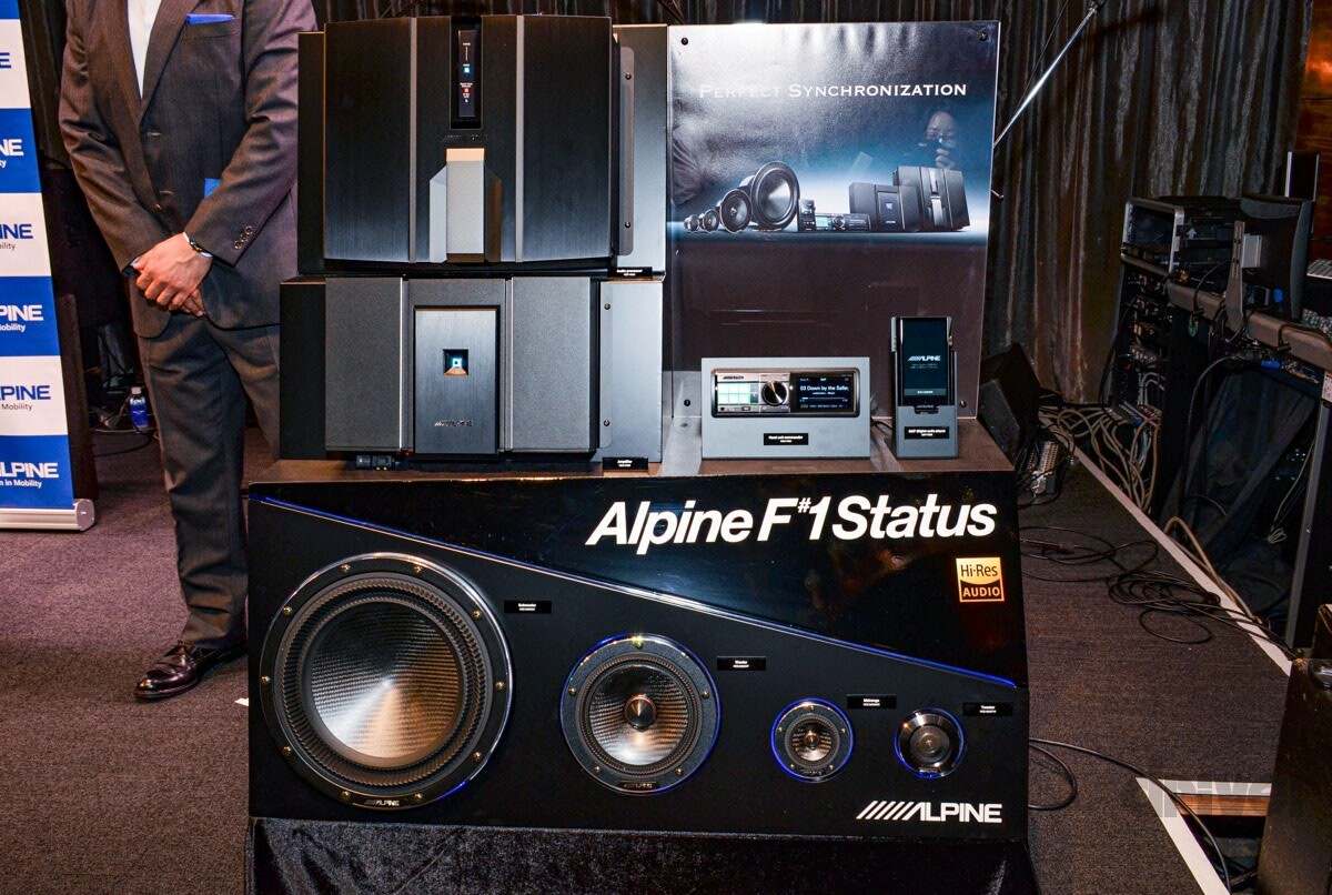 車両込みで1200万円の高級カーオーディオ「AlpineF#1Status」って何だ？