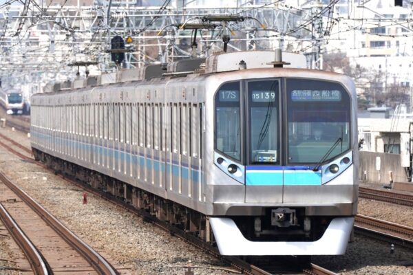 地下鉄東西線「混雑と遅延解消の切り札」いつ完成？ 将来は