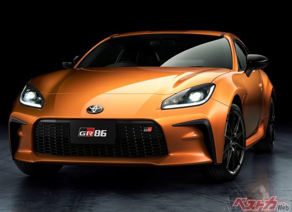 86といえばやっぱりオレンジ 初代を彷彿させるgr86生誕10周年記念車登場 予約は9月末まで ベストカーweb 自動車情報サイト 新車 中古車 Carview