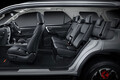 トヨタ新型「フォーチュナーGRスポーツ」発表！ 4WD追加した強力3列SUV！「1990万円4WD」と共に尼で登場