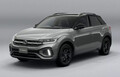 フォルクスワーゲンがフル電動ミニバン「ID.Buzz」の日本仕様とゴルフRの限定車「ゴルフR ブラックエディション」の日本初展示を予告