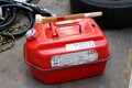 セルフスタンドでよく見る「携行缶への給油は禁止です」！　だったらガソリンの携行缶っていつどうやって何に使う？