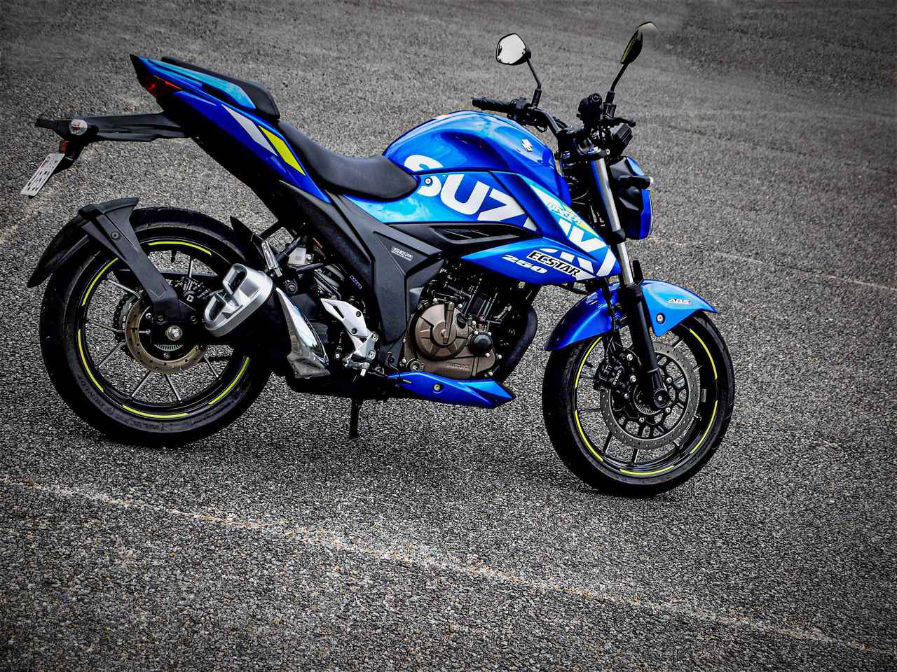 燃費王 ジクサー150 があれば十分じゃない 250ccの ジクサー250 って どんな人におすすめできるバイクなんだ Suzuki Gixxer 250 試乗インプレ レビュー 前編 Webオートバイ 自動車情報サイト 新車 中古車 Carview