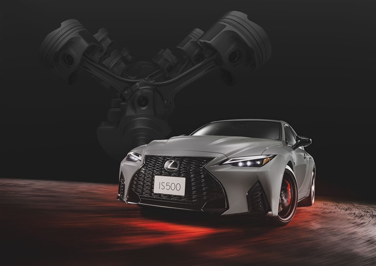 【集大成】レクサス「IS500」に特別仕様車が追加。500台限定…最後のV8搭載モデルとなってしまうのか？
