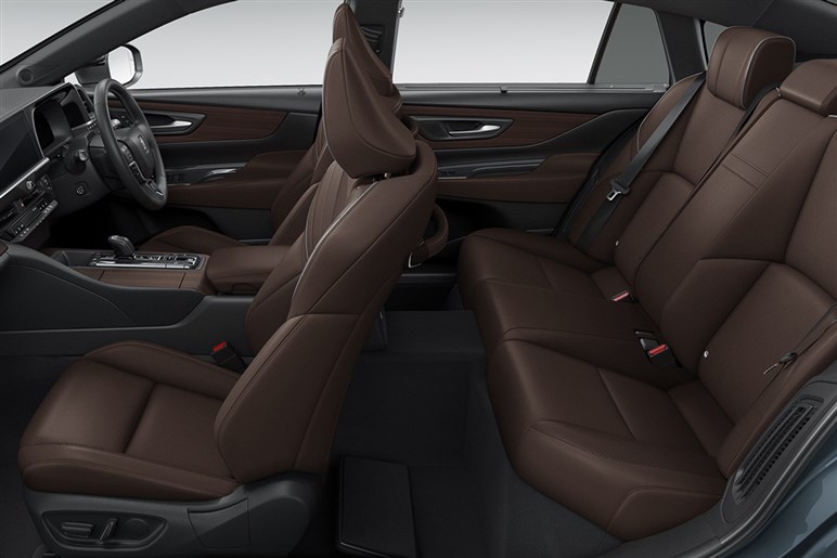 日産の新型BEV「N7」が中国で爆売れ中。低価格で高評価も、日本ユーザーが抱く“複雑な感情”とは？