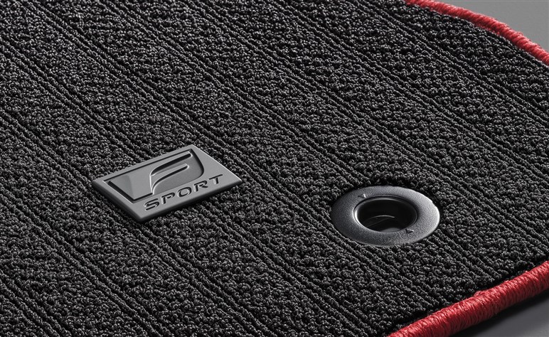 【集大成】レクサス「IS500」に特別仕様車が追加。500台限定…最後のV8搭載モデルとなってしまうのか？