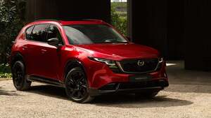 新型「CX-5」ついにお披露目！マツダの主力SUVはどう進化した？【動画あり】
