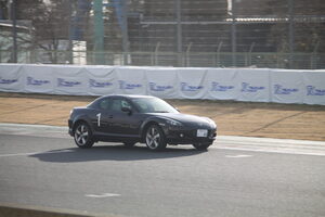 【THEクルマ遊び】ドラテク向上のための強硬手段！？ 統括編集長が孤高のFRスポーツ・マツダRX-8を突如購入＆速攻シェイクダウン！