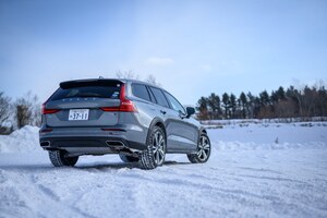 オンでもオフでも魅力的なクロスオーバー！ V60 クロスカントリー試乗記