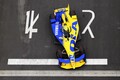 ヤマハ母国初レースで5位と好結果。ディ・グラッシからは”日本で初めて一緒に走った記念”として贈られた品