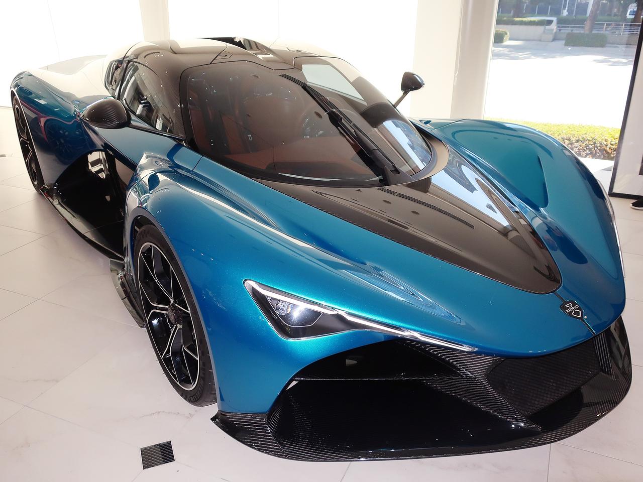 デンマーク発のハイパーカー「ゼンヴォ」が日本初上陸！　最新モデル「オーロラ」をお披露目