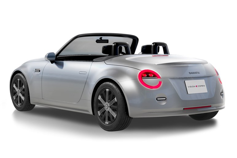 【軽、辞めます】次期ダイハツ「コペン」は小型車化＆1.3L搭載へ！ FR化＆6速MTで価格は200万円台後半か