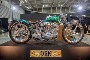 日本最大級の“カスタムカー／バイクイベント”に警察登場!? ムーンアイズ主催「ヨコハマHOTROD CUSTOMSHOW2025」開催