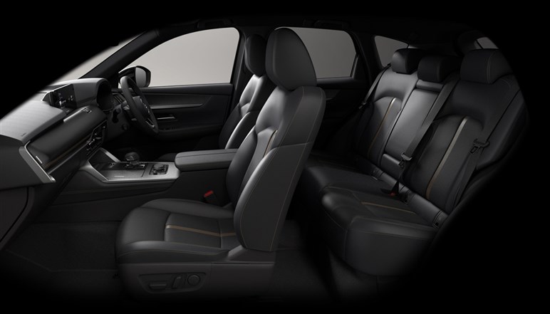 【公開前夜】新型「CX-5」一部公開にネットは大盛り上がり。ボディサイズ、デザイン、パワトレ…期待のポイントは？