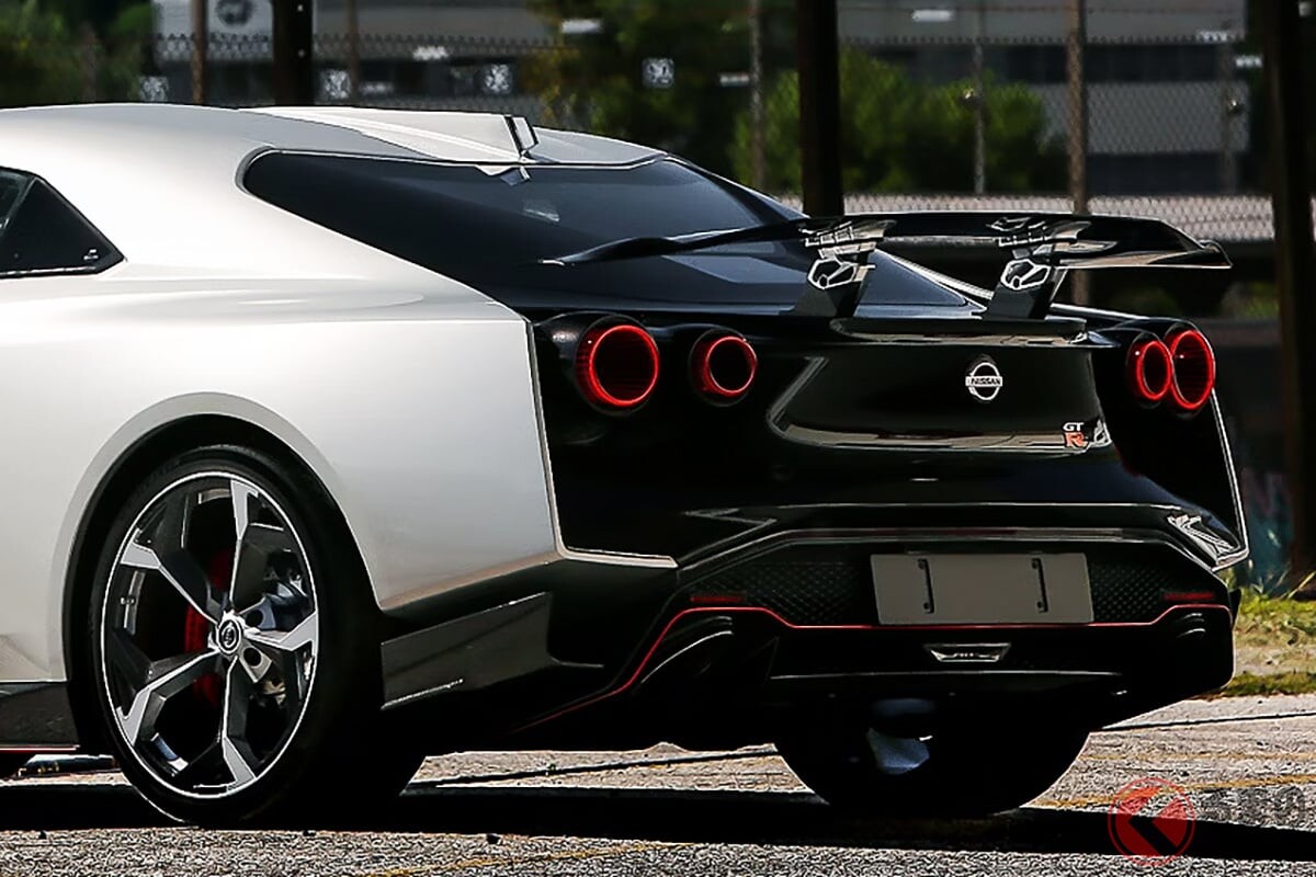 価値は数億円!? 世界で19台しか存在しないスゴい「R35 GT-R」！ 日産「GT-R50 byイタルデザイン」が英国オークションに登場！ 走行距離わずか193kmの“新車同然”のスーパーカーとは