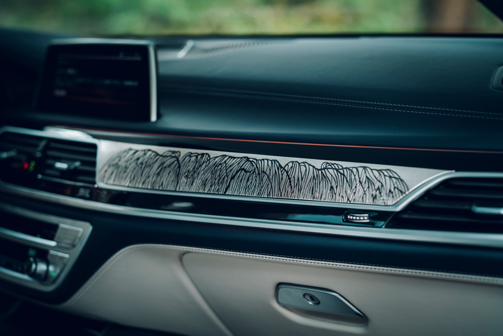 わずか2台の激レア車 Bmw7シリーズ の ピュア メタル エディション が発売 Le Volant Carsmeet Web 自動車情報サイト 新車 中古車 Carview