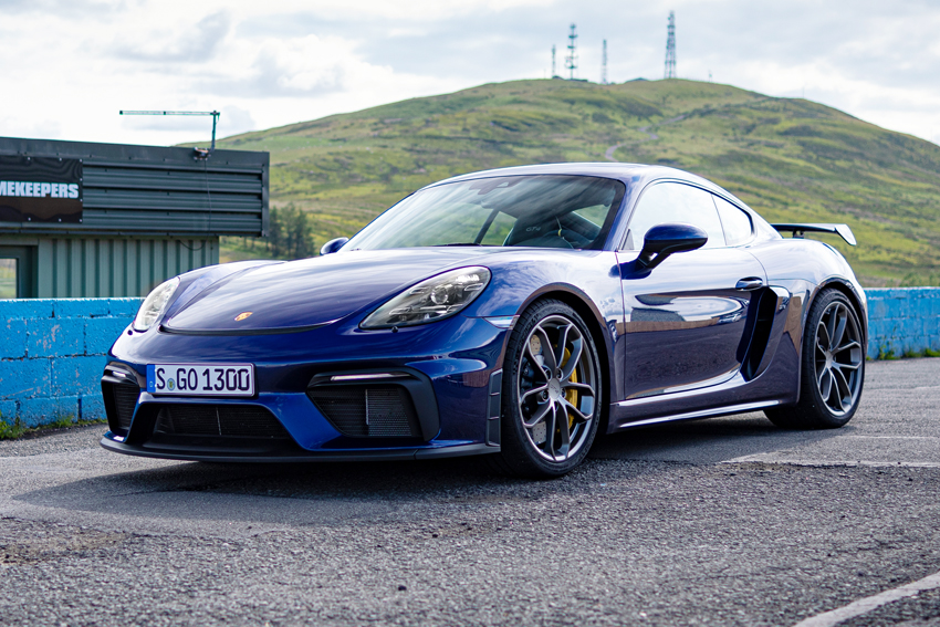 動画 ポルシェ 718スパイダー 新型 718ケイマンgt4 予約受注開始 Auto Prove 自動車情報サイト 新車 中古車 Carview