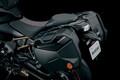 スズキ新型「GSX-S1000GT」は純正アクセサリーも充実！ 車体同色パニアや大型スクリーン等