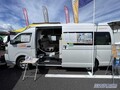 動くカプセルホテルのよう！　トヨタ ハイエースがベースのキャンパー