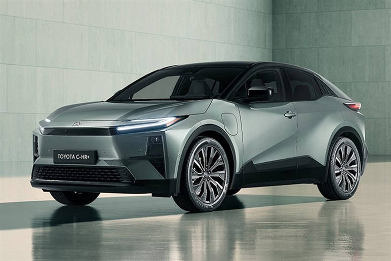 【揺れ動くEV】電動化の本気度に疑問符？ PHEVの航続距離を“あえて抑える”トヨタとヒョンデの真意とは
