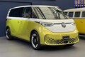 新型「ID.バズ」は“誰に向けたクルマ”？ 約900万円でも導入した理由をフォルクスワーゲンに聞いてみた