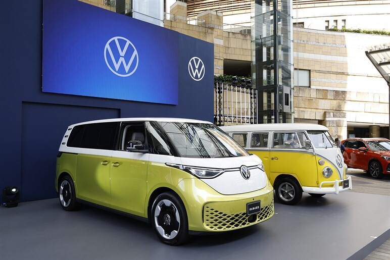 新型「ID.バズ」は“誰に向けたクルマ”？ 約900万円でも導入した理由をフォルクスワーゲンに聞いてみた