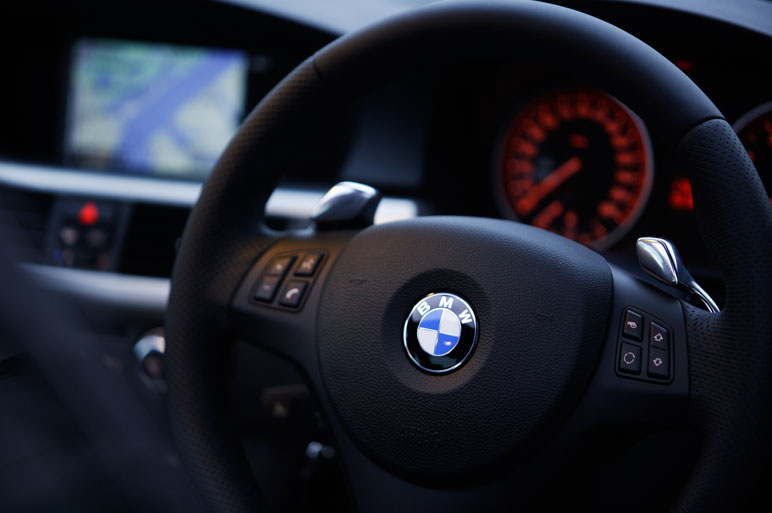 BMWと、走りと、力学と 335i ドライビング分析