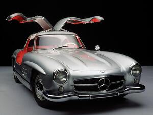 伝説に彩られたガルウイングの嚆矢「メルセデス・ベンツ 300 SL」(1954-1963)【名作スーパーカー型録】