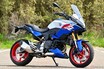 ベツモノ!?　シリーズ初のモデルチェンジに驚き　BMW Motorradのクロスオーバーモデル「F 900 XR」とは