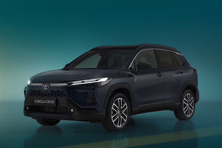 新しい「カローラクロス」が先行発表。欧州と北米モデルの違いや、「GRスポーツ」の日本導入はどうなる？