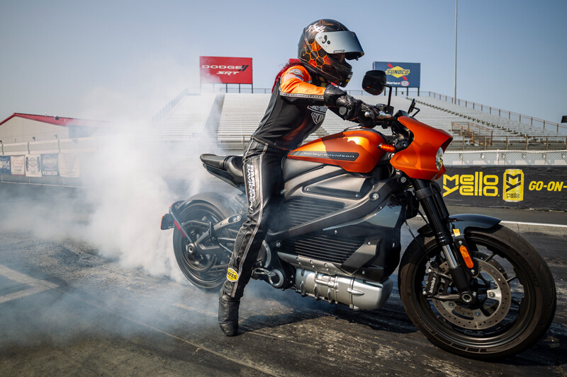 【ハーレー】電動モーターサイクル「LiveWire（R）」がドラッグレースで市販電動バイクの新記録を樹立