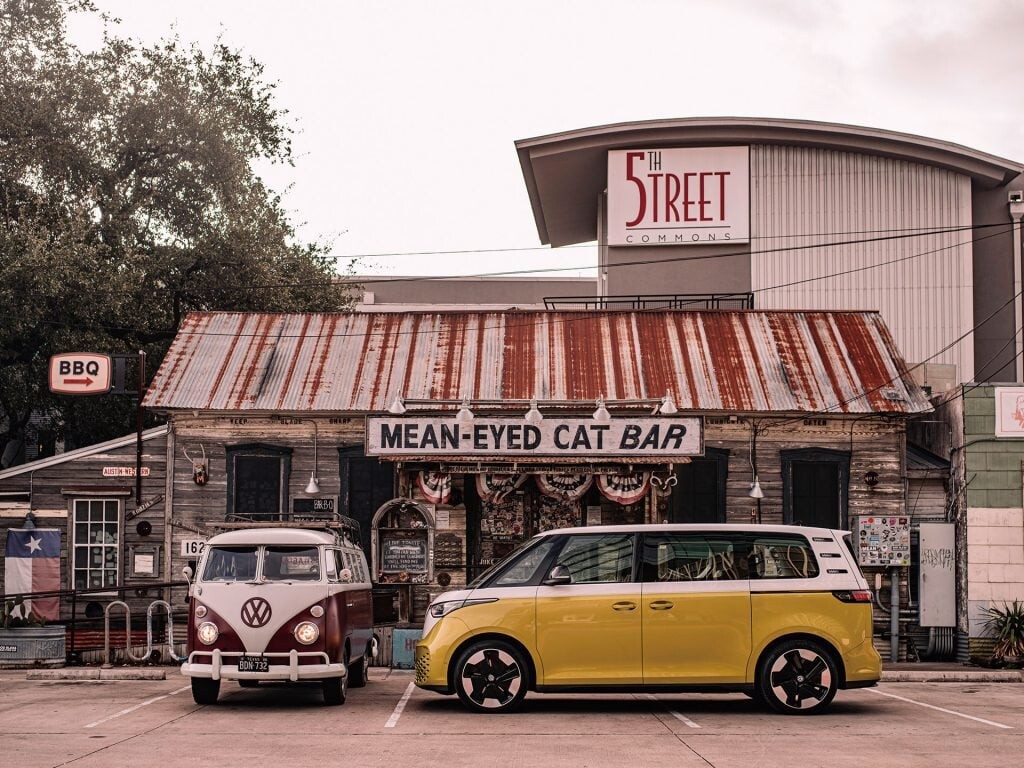 【VW ID.BUZZ／タイプ２】の歴史といま買いの中古車 世界中で愛された名車が復活