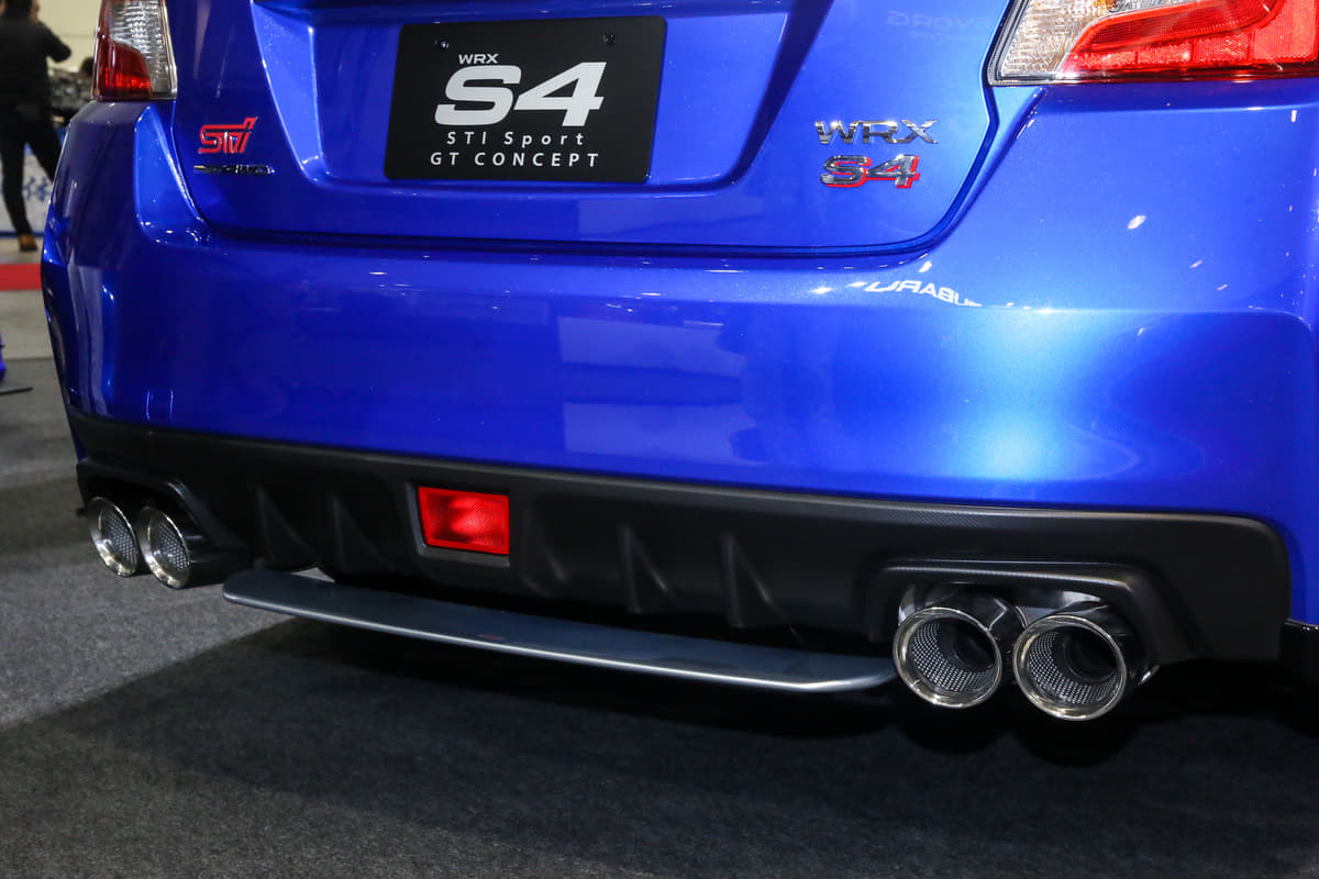 スバル車の象徴 青いボディカラー が第3世代へ Sti Sportコンセプトに込められた想いとは 大阪オートメッセ Auto Messe Web 自動車情報サイト 新車 中古車 Carview