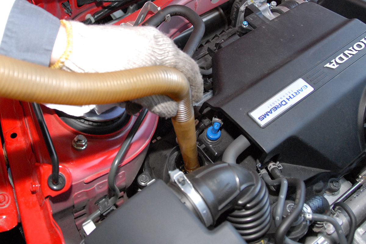 プロが作業するには意味がある 安易にdiyすると危険なクルマいじり６つ Auto Messe Web 自動車情報サイト 新車 中古車 Carview